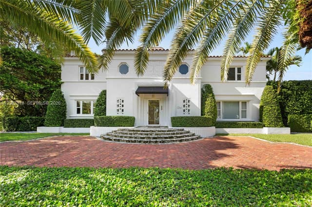 1261 N Greenway Dr, Coral Gables FL 33134 - Coral Gables, FL - Photo 4
