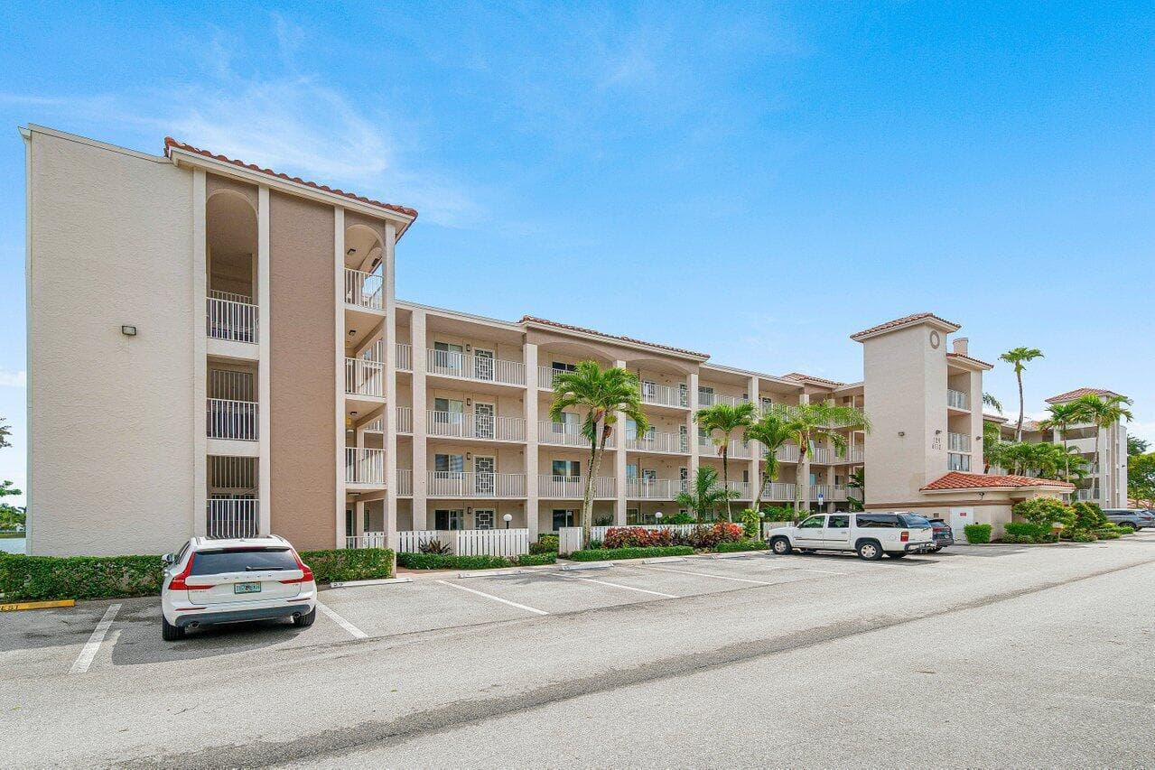 6112 Huntwick Terrace # 102, Delray Beach FL 33484