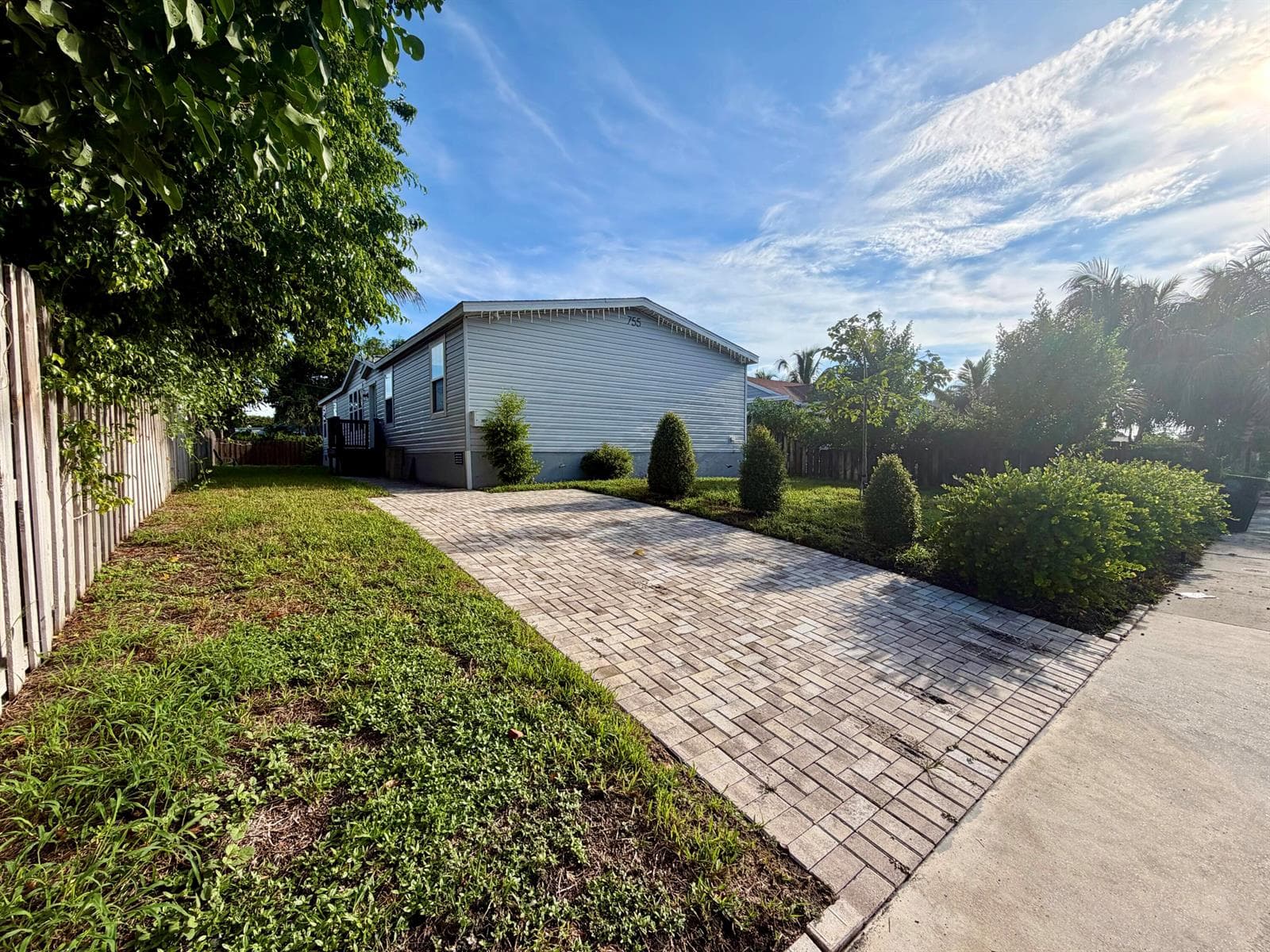 755 RIDGEWOOD Drive, West Palm Beach FL 33405 - West Palm Beach, FL - Photo 1