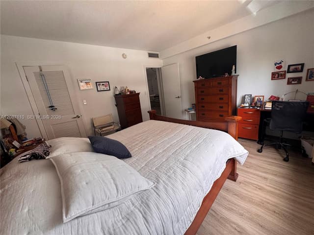 401 69th St # 407, Miami Beach FL 33141 - Miami Beach, FL - Photo 5