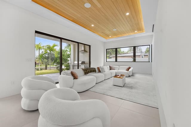 1317 TANGELO Isle, Fort Lauderdale FL 33315 - Fort Lauderdale, FL - Photo 3