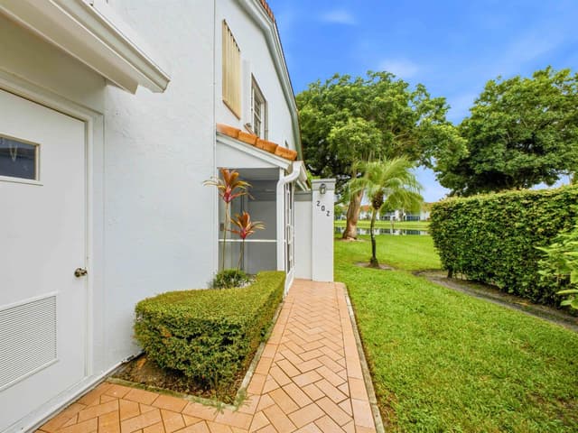 7881 WHISPERING PALMS Drive # 202, Boynton Beach FL 33437 - Boynton Beach, FL - Photo 6