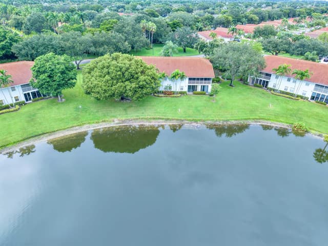 7881 WHISPERING PALMS Drive # 202, Boynton Beach FL 33437 - Boynton Beach, FL - Photo 4