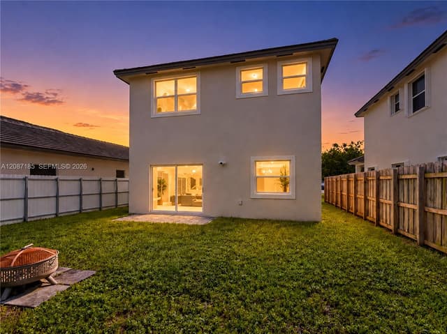 278 SE 31st Ter, Homestead FL 33033 - Homestead, FL - Photo 2