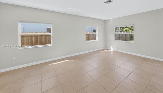 278 SE 31st Ter, Homestead FL 33033 - Homestead, FL - Photo 6
