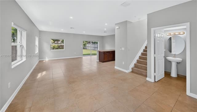 278 SE 31st Ter, Homestead FL 33033 - Homestead, FL - Photo 4