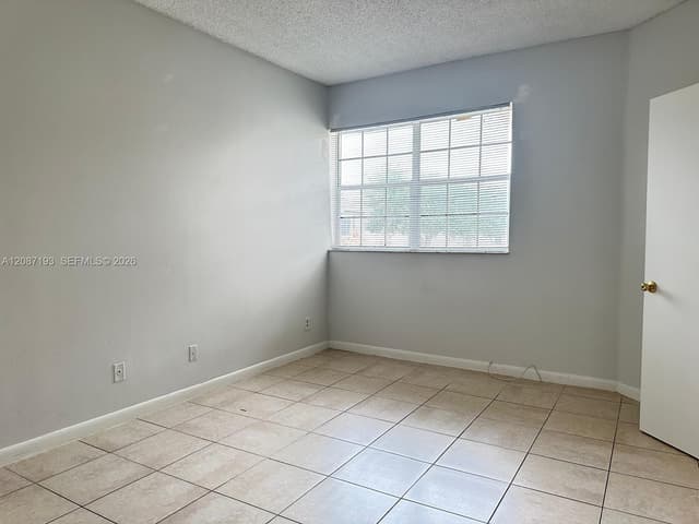 631 Cypress Lake Blvd # H17, Deerfield Beach FL 33064 - Deerfield Beach, FL - Photo 4