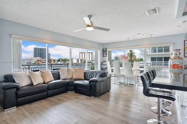 126 Golden Isles Dr # 34A, Hallandale Beach FL 33009 - Hallandale Beach, FL - Photo 3