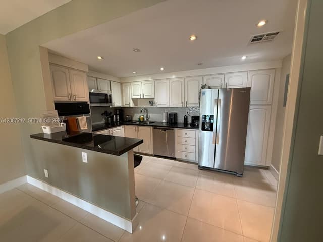 19370 Collins Ave # 418, Sunny Isles Beach FL 33160 - Sunny Isles Beach, FL - Photo 6