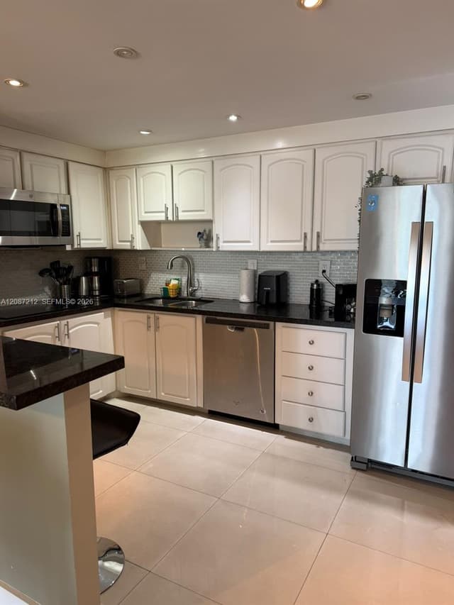 19370 Collins Ave # 418, Sunny Isles Beach FL 33160 - Sunny Isles Beach, FL - Photo 7