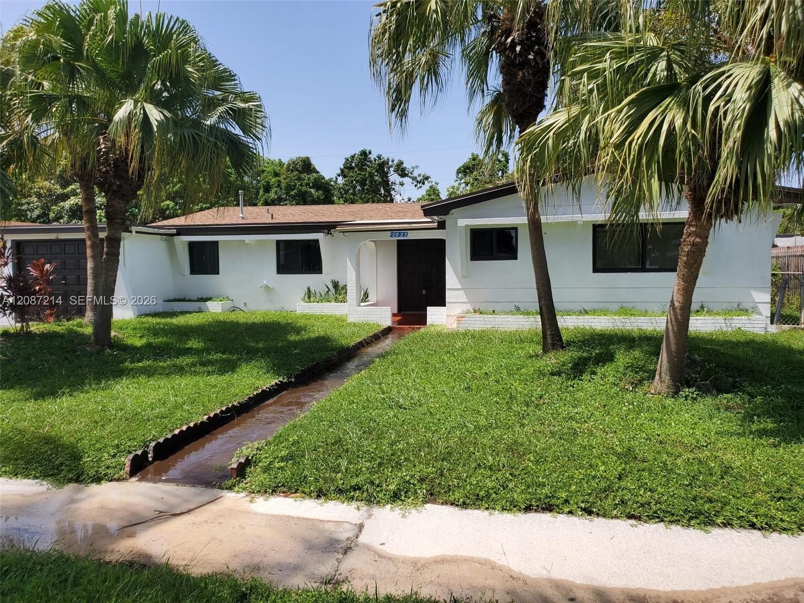 2025 NW 191st St, Miami Gardens FL 33056 - Miami Gardens, FL - Photo 1