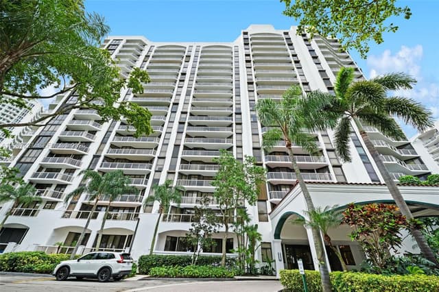 3640 Yacht Club Drive # 1807, Aventura FL 33180 - Aventura, FL - Photo 4