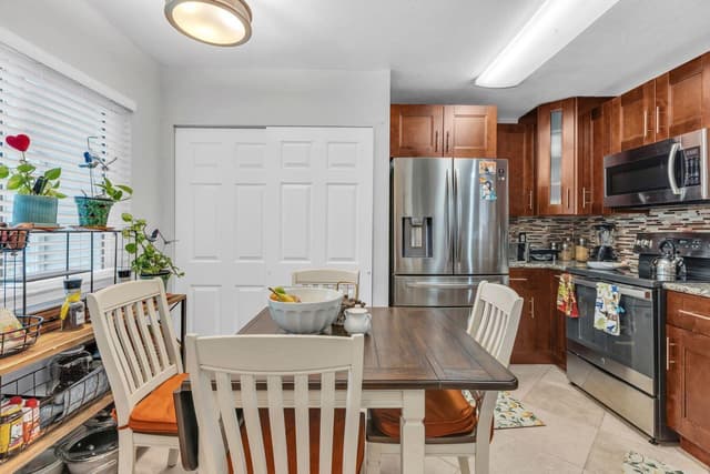 1375 SW 48th Terrace, Deerfield Beach FL 33442 - Deerfield Beach, FL - Photo 6
