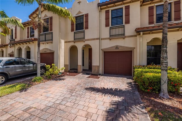 17531 SW 153rd Path, Miami FL 33187 - Miami, FL - Photo 2