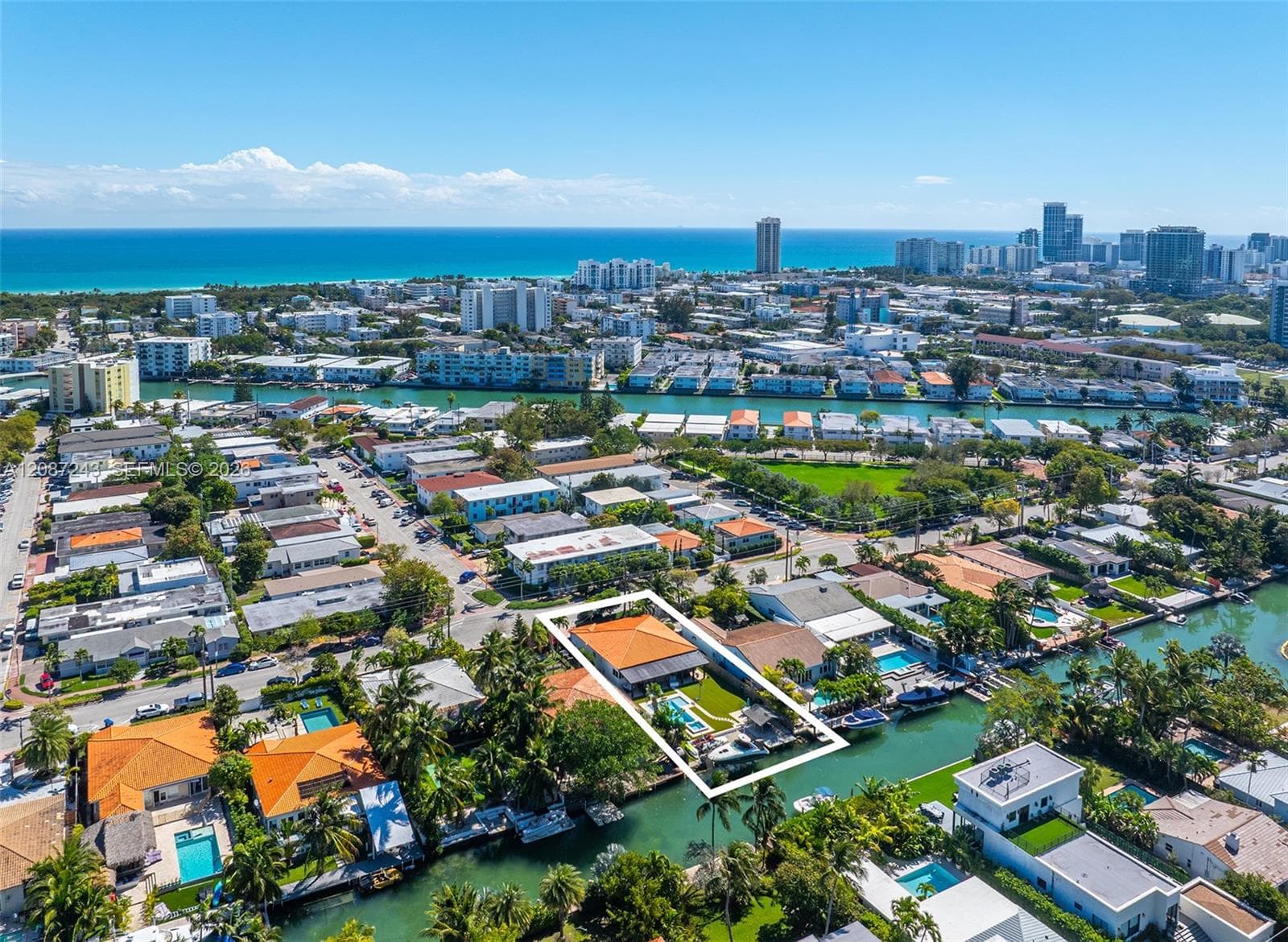 7940 Hawthorne Ave, Miami Beach FL 33141