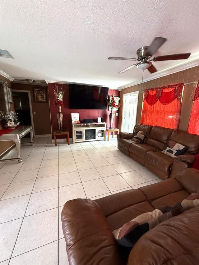 1441 W Central Street, Lantana FL 33462 - Lantana, FL - Photo 5