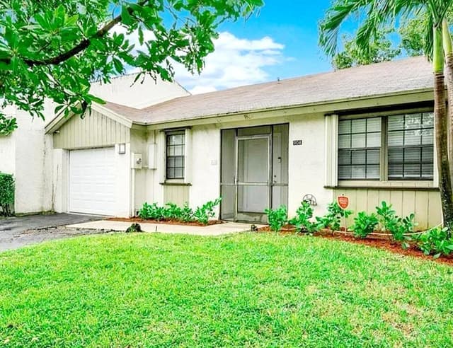 904 NW 50TH Court, Deerfield Beach FL 33064 - Deerfield Beach, FL - Photo 2