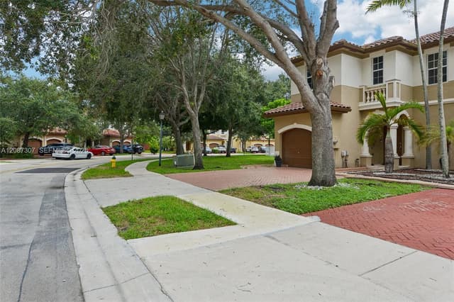 14127 SW 51st Ln, Miramar FL 33027 - Miramar, FL - Photo 2