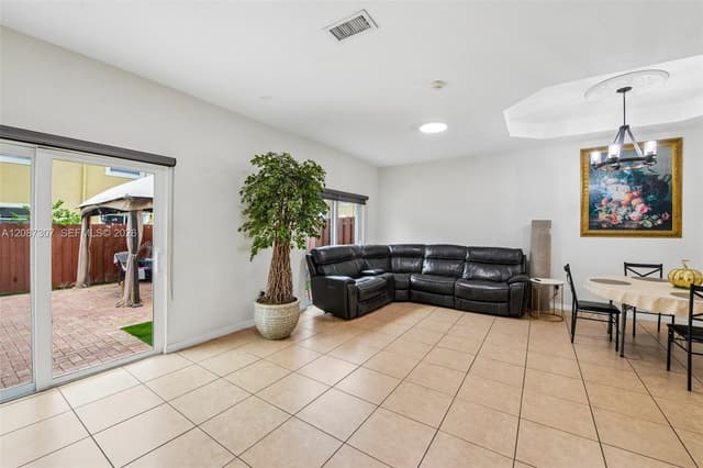 14127 SW 51st Ln, Miramar FL 33027 - Miramar, FL - Photo 6