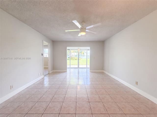 400 SW Golfview Ter # 112, Boynton Beach FL 33426 - Boynton Beach, FL - Photo 3