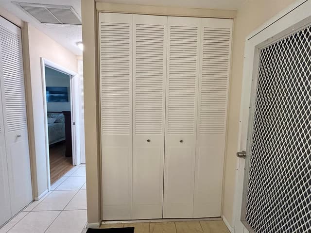 2811 Ashley Drive W, West Palm Beach FL 33415 - West Palm Beach, FL - Photo 7