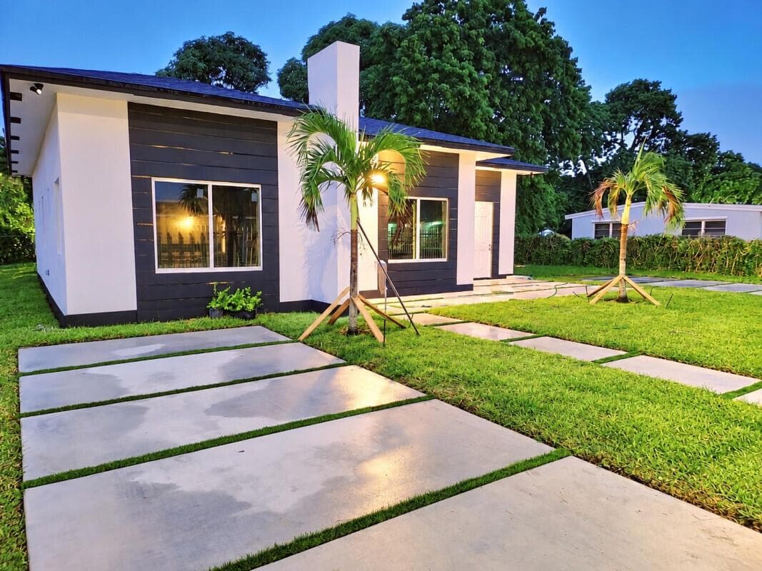 10220 SW 170th Terrace, Miami FL 33157