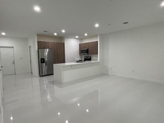 1350 CRYSTAL Way # 107, Delray Beach FL 33444 - Delray Beach, FL - Photo 6