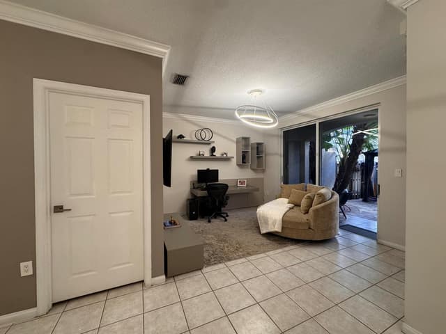 135 RIVERWALK Circle, Sunrise FL 33326 - Sunrise, FL - Photo 7