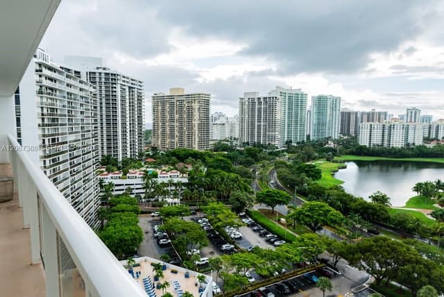 3701 N Country Club Dr # 1807, Aventura FL 33180 - Aventura, FL - Photo 3