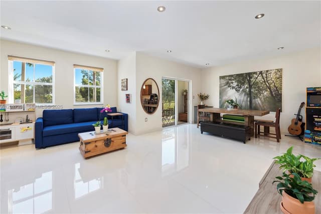 8800 NW 97th Ave # 204, Doral FL 33178 - Doral, FL - Photo 2
