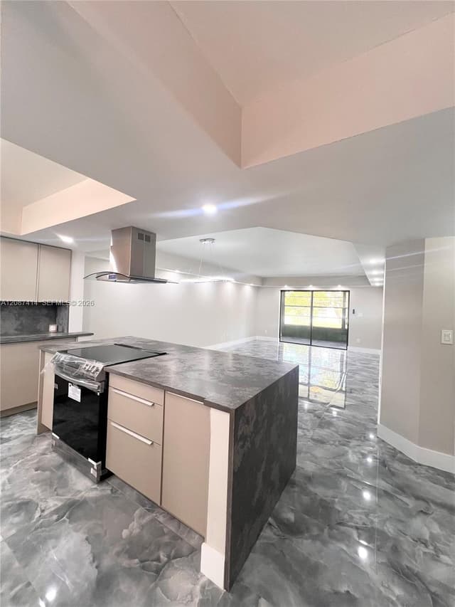 4930 E Sabal Palm Blvd # 206, Tamarac FL 33319 - Tamarac, FL - Photo 5