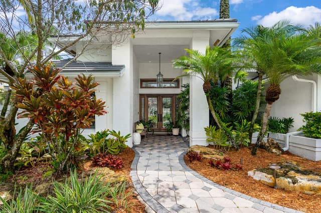 2339 Newbury Drive, Wellington FL 33414 - Wellington, FL - Photo 4