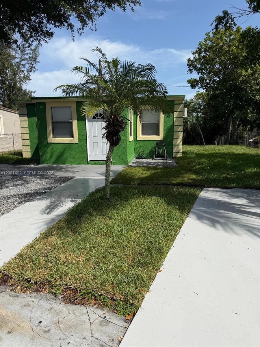 1810 Rutland St, Opa-Locka FL 33054