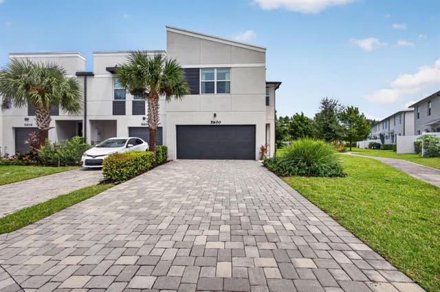 5600 Mentmore Drive, West Palm Beach FL 33407 - West Palm Beach, FL - Photo 3