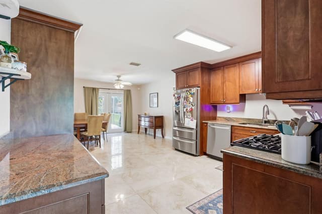 6101 CARTHAGE Circle S, Lake Worth FL 33463 - Lake Worth, FL - Photo 6