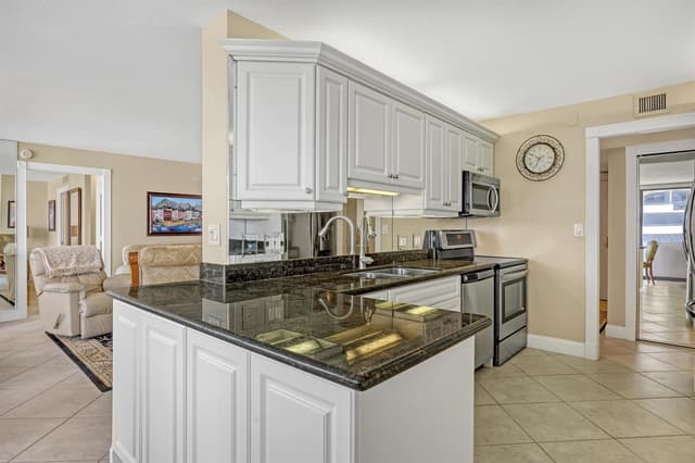 4200 N OCEAN Drive # 403, Riviera Beach FL 33404 - Riviera Beach, FL - Photo 3
