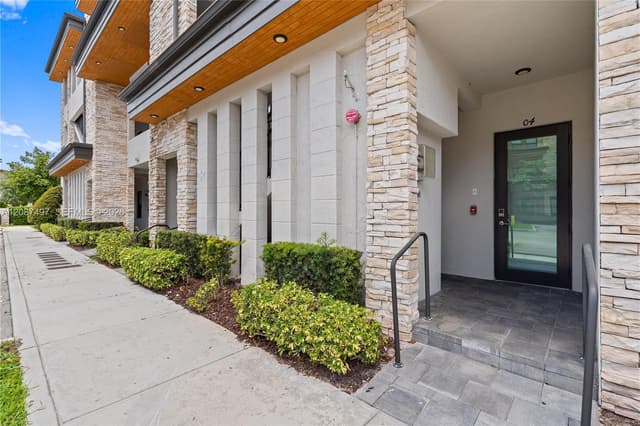 7865 NW 104th Ave # 4, Doral FL 33178 - Doral, FL - Photo 3