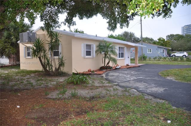 571 NE 61st St, Oakland Park FL 33334 - Oakland Park, FL - Photo 2