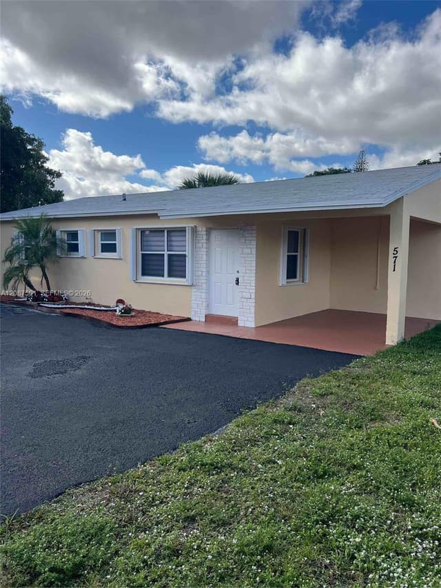 571 NE 61st St, Oakland Park FL 33334 - Oakland Park, FL - Photo 4