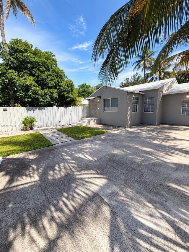 1418 NW 101st St, Miami FL 33147 - Miami, FL - Photo 2