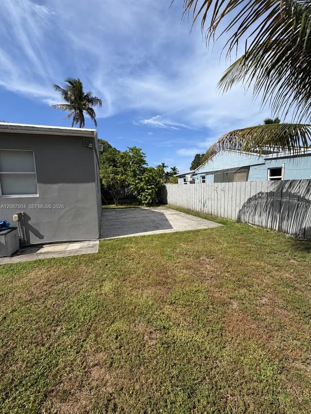 1418 NW 101st St, Miami FL 33147 - Miami, FL - Photo 7