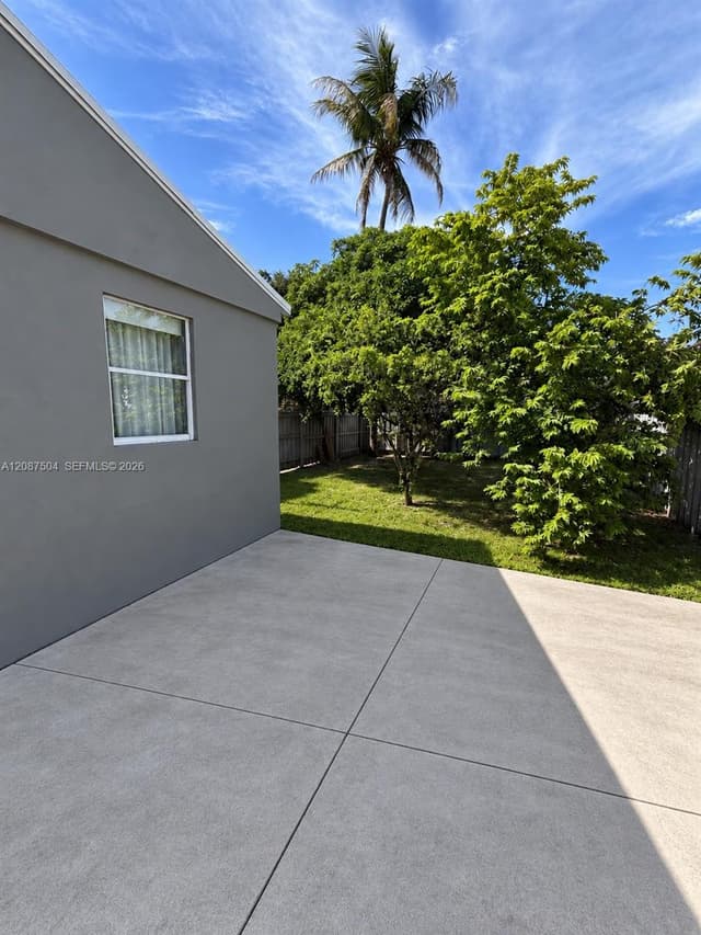 1418 NW 101st St, Miami FL 33147 - Miami, FL - Photo 5