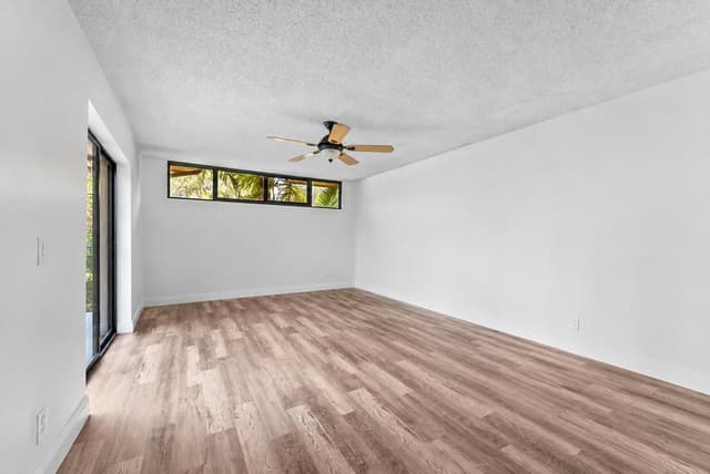 3750 VICTORIA Drive, West Palm Beach FL 33406 - West Palm Beach, FL - Photo 2