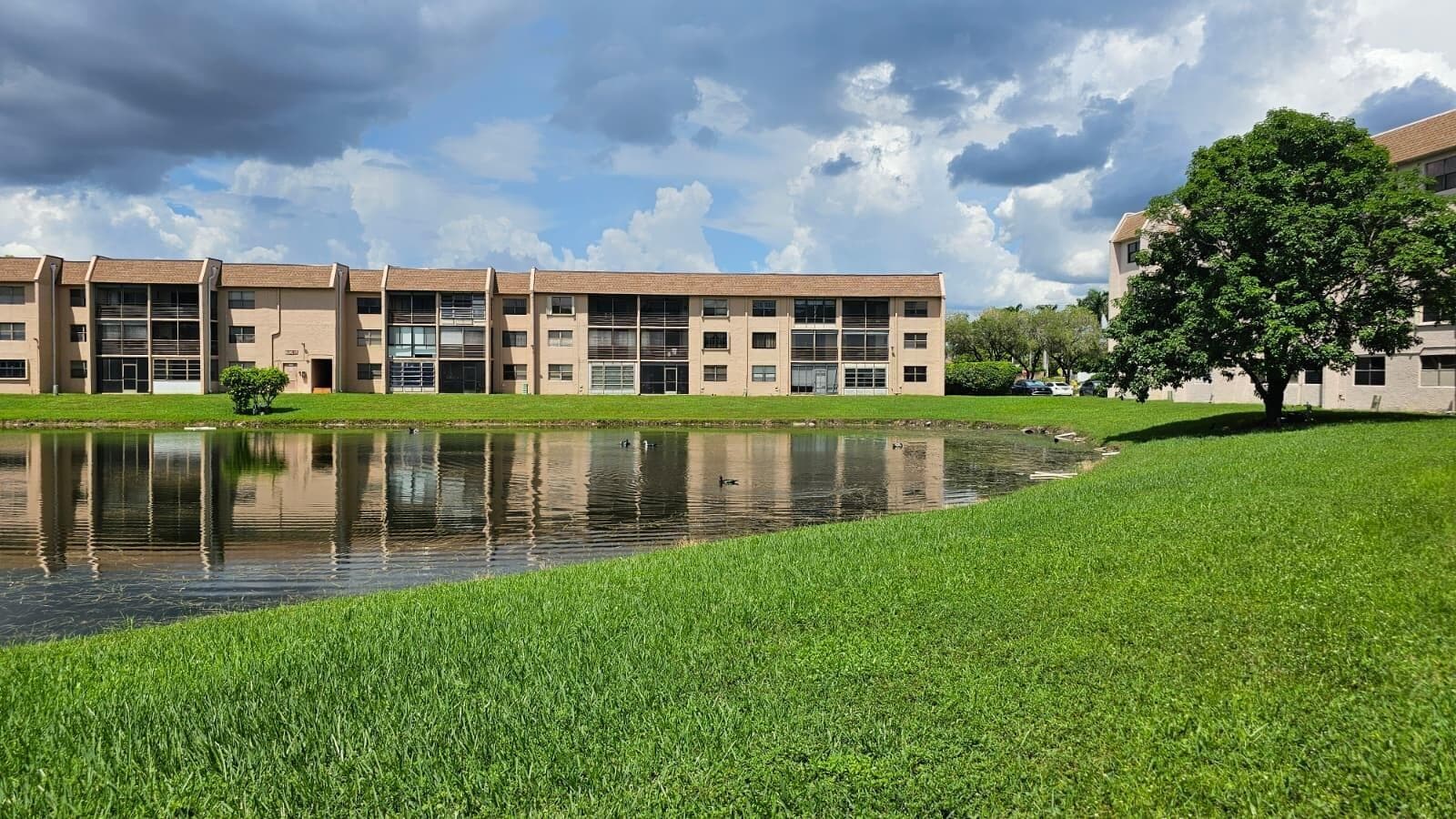2981 N Nob Hill Road # 201, Sunrise FL 33322