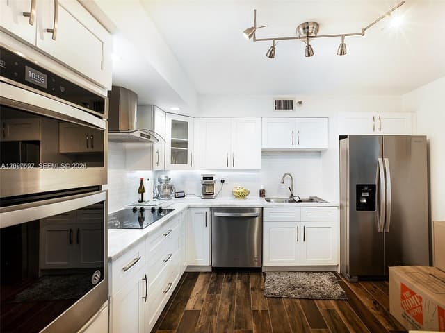 3500 Mystic Pointe Dr # 1607, Aventura FL 33180 - Aventura, FL - Photo 2