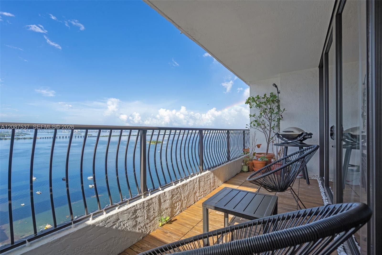 555 NE 15th St # D, Miami FL 33132 - Miami, FL - Photo 1