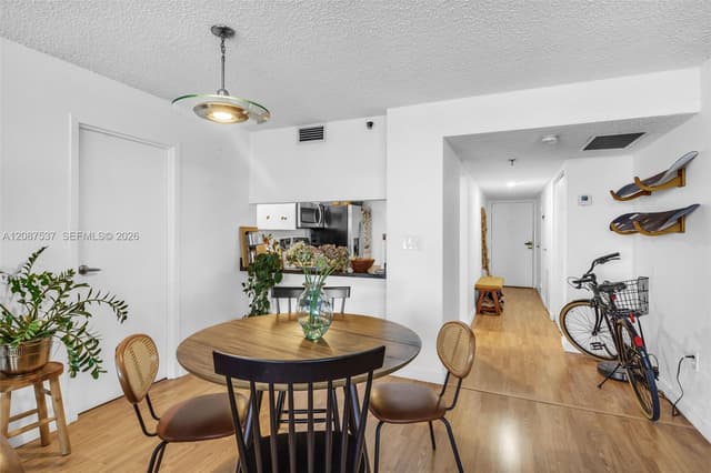 555 NE 15th St # D, Miami FL 33132 - Miami, FL - Photo 5