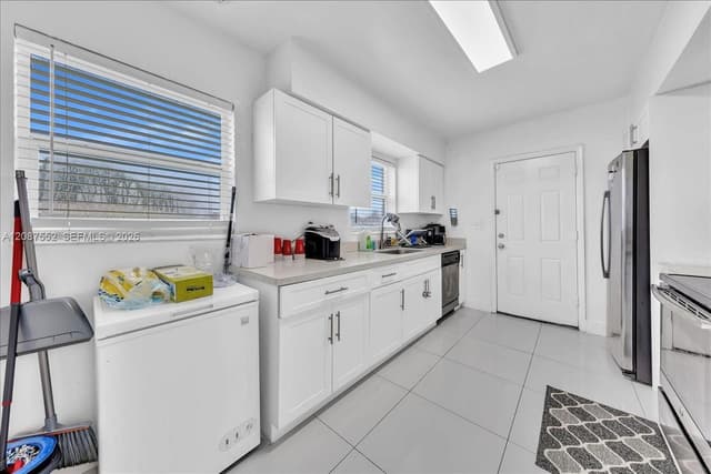 1745 NW 189th Ter, Miami Gardens FL 33056 - Miami Gardens, FL - Photo 7