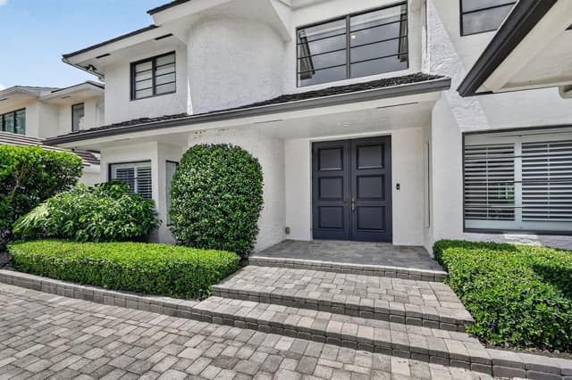 2881 Polo Island Drive, Wellington FL 33414 - Wellington, FL - Photo 2