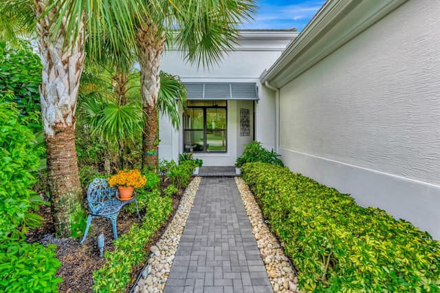 13726 Artisan Circle, Palm Beach Gardens FL 33418 - Palm Beach Gardens, FL - Photo 3